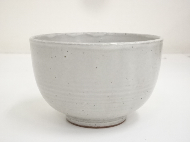 JAPANESE TEA CEREMONY WHITE GLAZE TEA BOWL / CHAWAN
